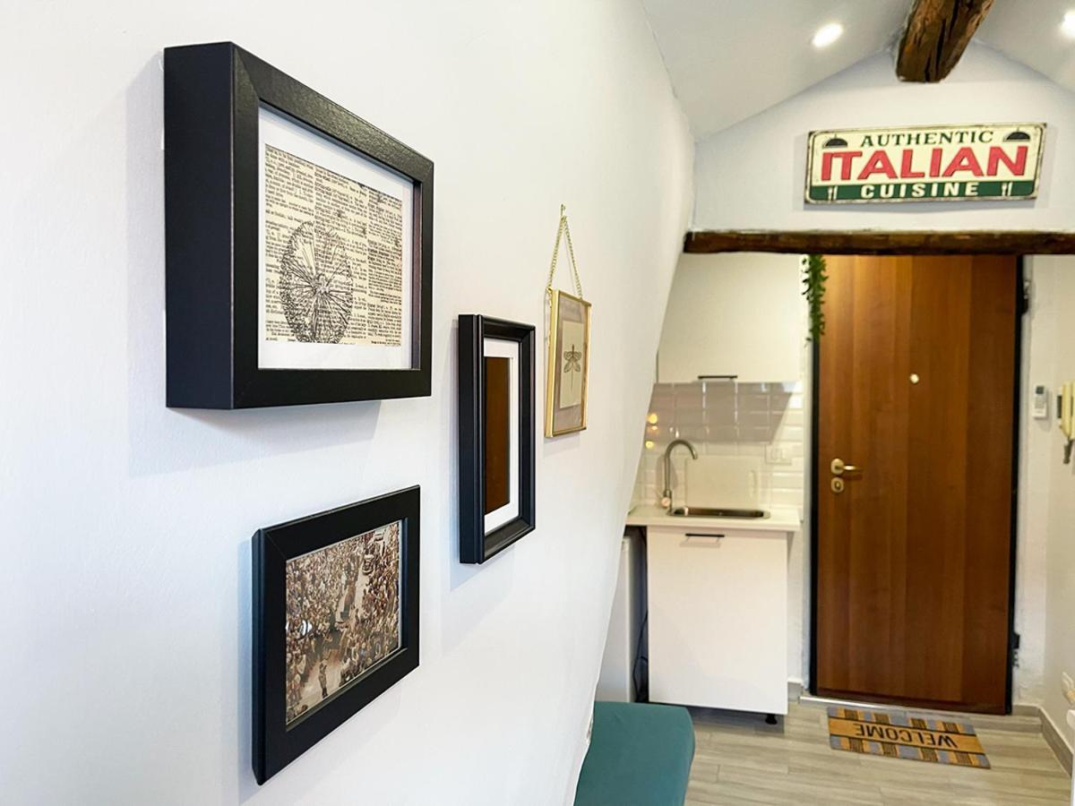 Italian Maison - Studio In The Heart Of Turin Bagian luar foto