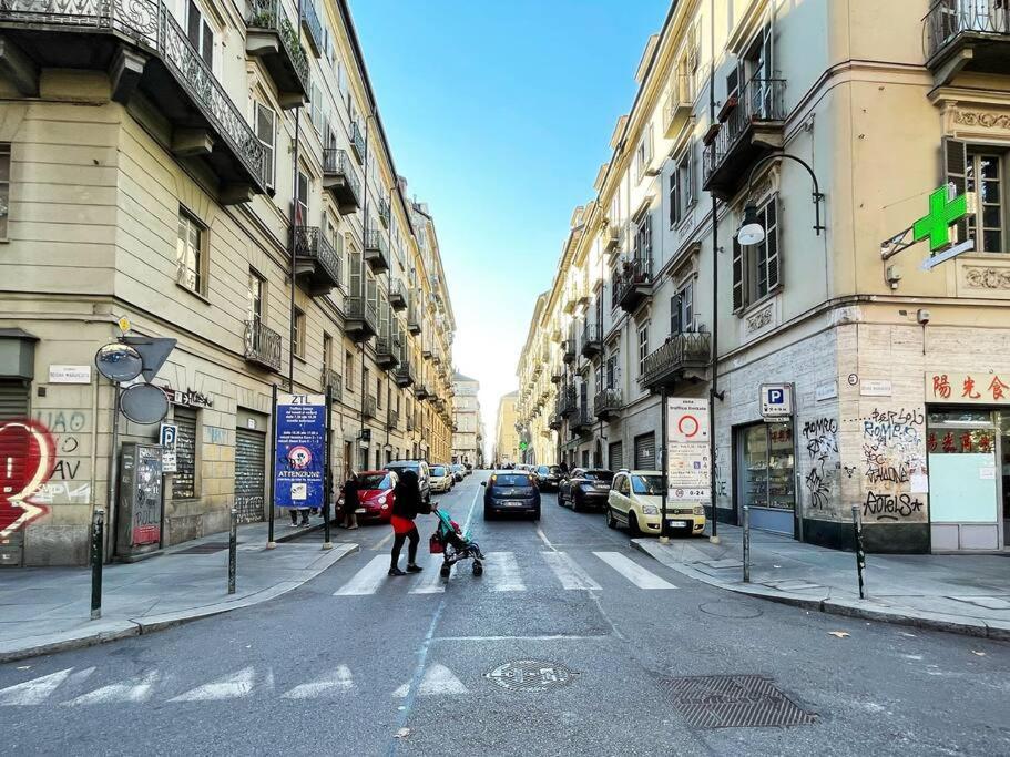 Italian Maison - Studio In The Heart Of Turin Bagian luar foto