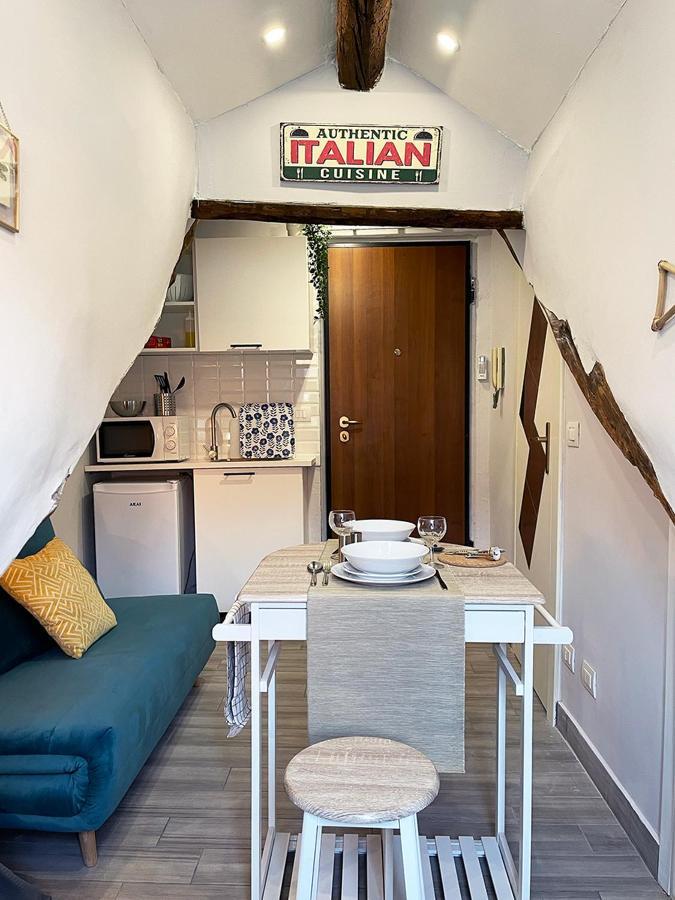 Italian Maison - Studio In The Heart Of Turin Bagian luar foto